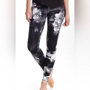 ALO Yoga Black & White Marble Tie-Dye Leggings
